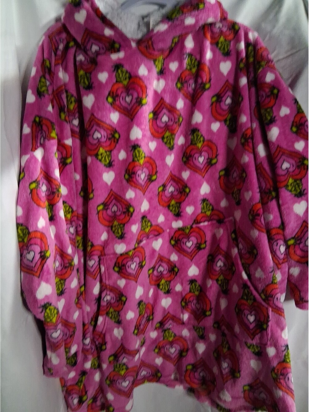 The Grinch Dr Seuss Women's Oversized Sleep Hoodie Lounge Wear Hearts Valentines